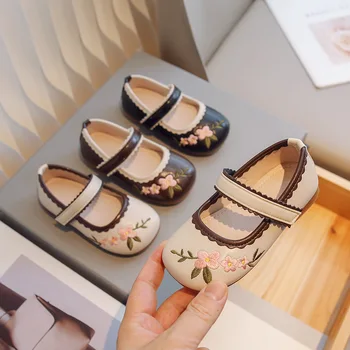 Обувь для девочек, детская обувь из искусственной кожи с вышивкой Мэри Джейнс, Модная детская весенне-осенняя кожаная обувь, удобная детская обувь