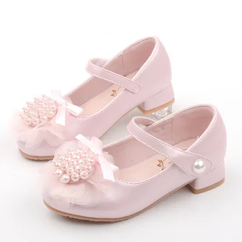 Обувь принцессы для девочек, детская кожаная обувь, новинка 2023 года, весенне-осенняя детская обувь с жемчугом и бабочкой на мягкой подошве