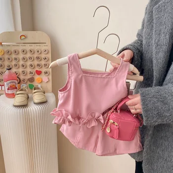Комплекты одежды для девочек Летняя Детская повседневная одежда для девочек Корейская версия Модного розового комплекта с подтяжками Детская одежда для маленьких девочек